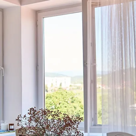 Wonderful Panoramic View Apartment *