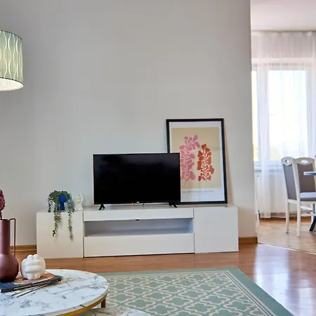 Wonderful Panoramic View Apartment *